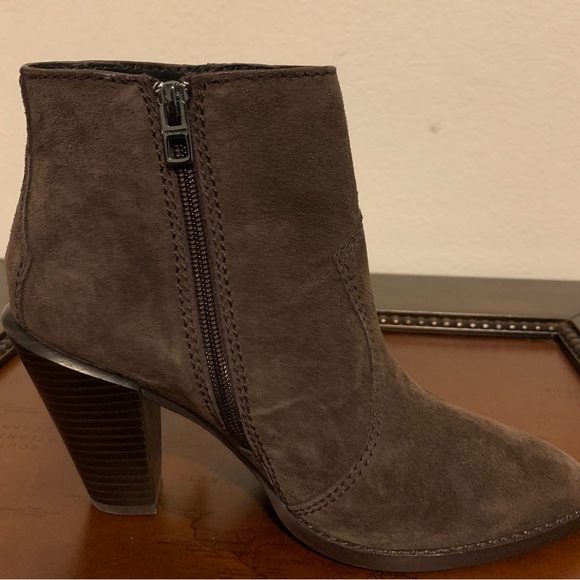 New $350 Coach Jemma Westin Fringe Suede Leather Pointed toe Block Heel Bootie - Picture 4 of 12